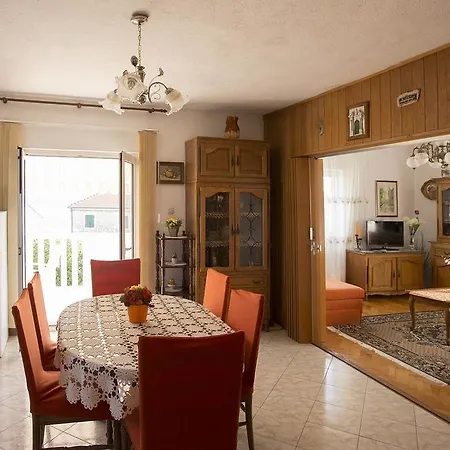 Apartment 12291a Postira